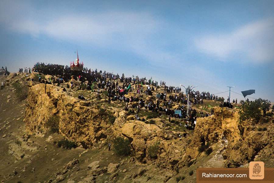 گزارش تصویری/صعود سراسری راهیان نور به ارتفاعات یادمان بازی دراز(1)