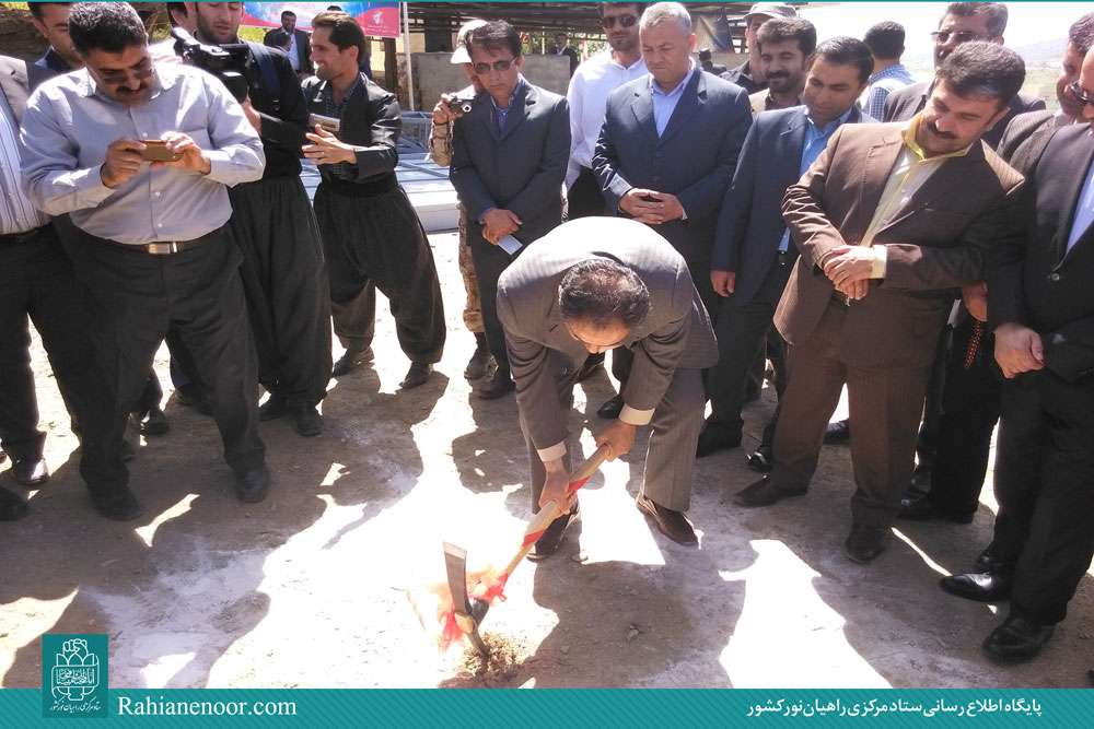 مراسم کلنگ زنی طرح توسعه یادمان شهدای سیرانبند استان کردستان