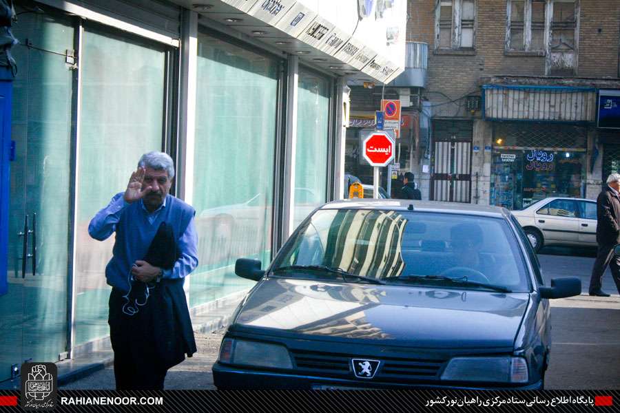 بازدید حاج صادق آهنگران از ستاد مرکزی راهیان نور کشور