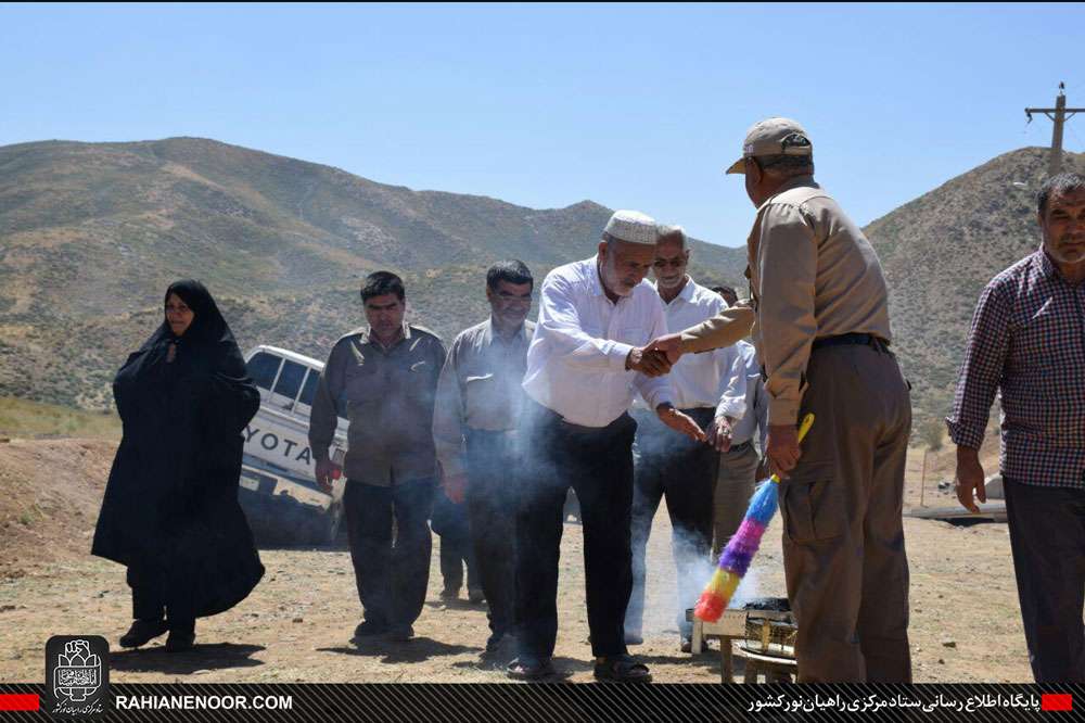 حضور کاروان های مردمی راهیان نور غرب و شمالغرب در یادمان شهدای بلفت و دوپازا