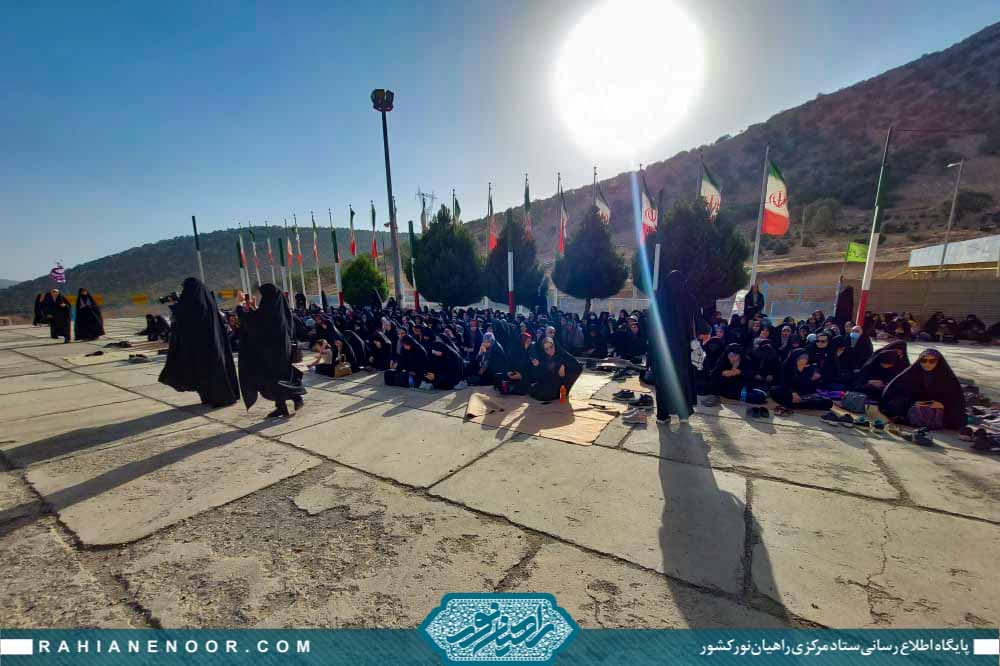 حضور ۷۰۰ نفر از دختران منتخب انجمن اسلامی دانش‌آموزی در یادمان شهدای مرصاد + فیلم  <img src="/images/video_icon.gif" width="16" height="13" border="0" align="top">