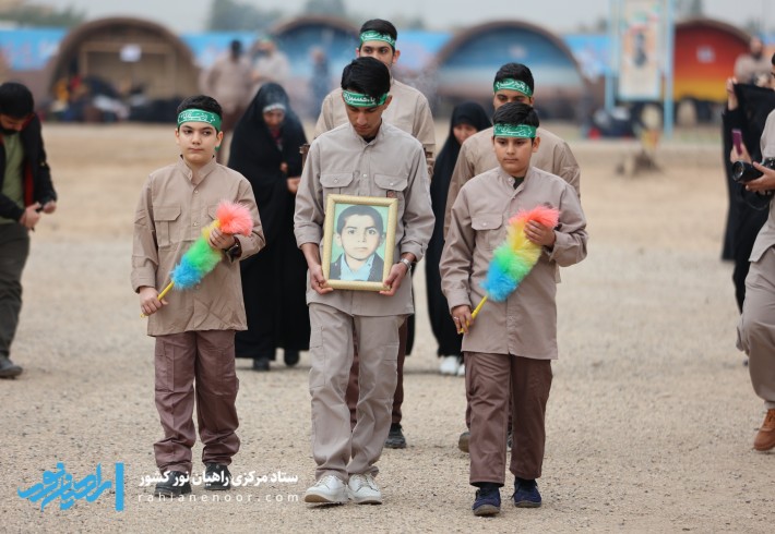 آمادگی 160 هزار نفر برای خادمی شهدا آمادگی 160 هزار نفر برای خادمی شهدا